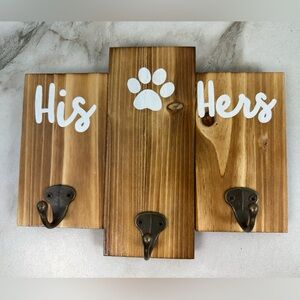 New w/box His Hers Dog 3 Hooks Wooden Key Leash holder Home Decor 10x8 inch
